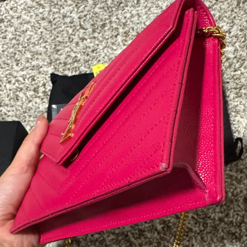❌SOLD❌Saint Laurent Grain De Poudre Cassandre Envelope Wallet on Chain crossbody - Picture 15 of 16